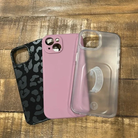 Bundle of iPhone 14 cases - Picture 1 of 5